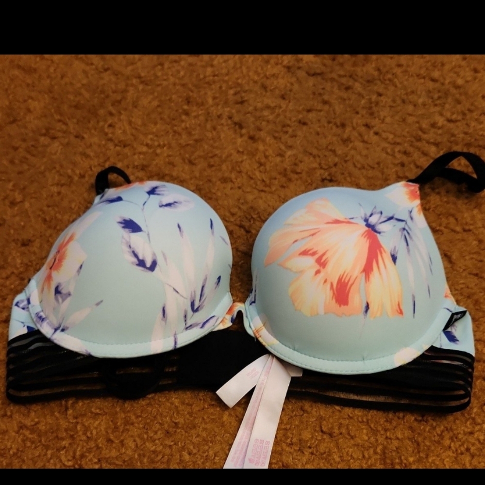 Victoria Secret bra